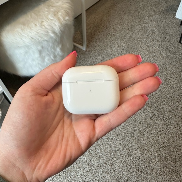 Apple AirPod 3rd Gen - Picture 4 of 14